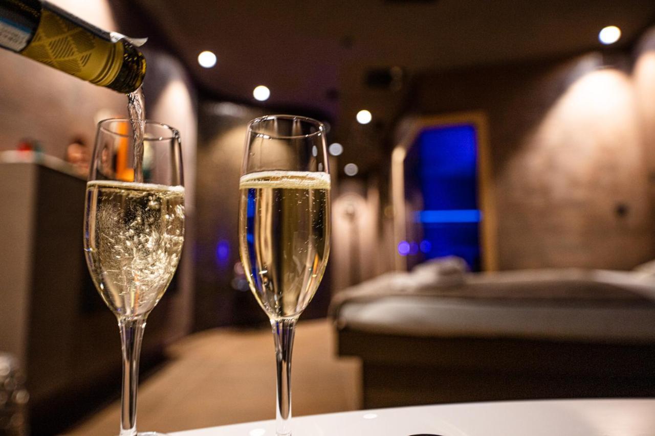 Nutrend World Hotel Оломоуц Екстериор снимка