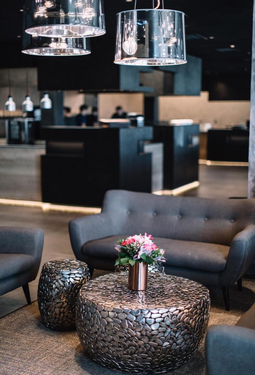 Nutrend World Hotel Оломоуц Екстериор снимка