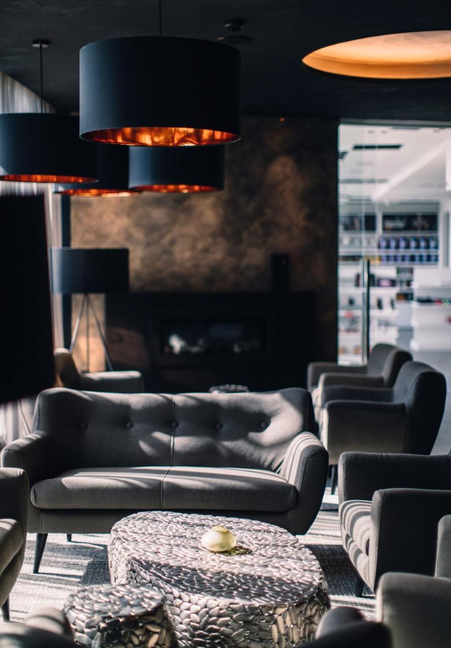Nutrend World Hotel Оломоуц Екстериор снимка