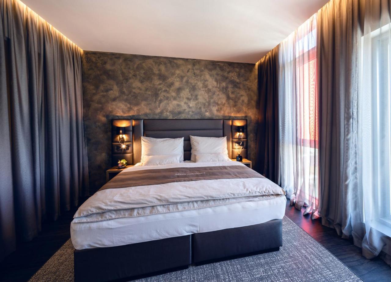 Nutrend World Hotel Оломоуц Екстериор снимка