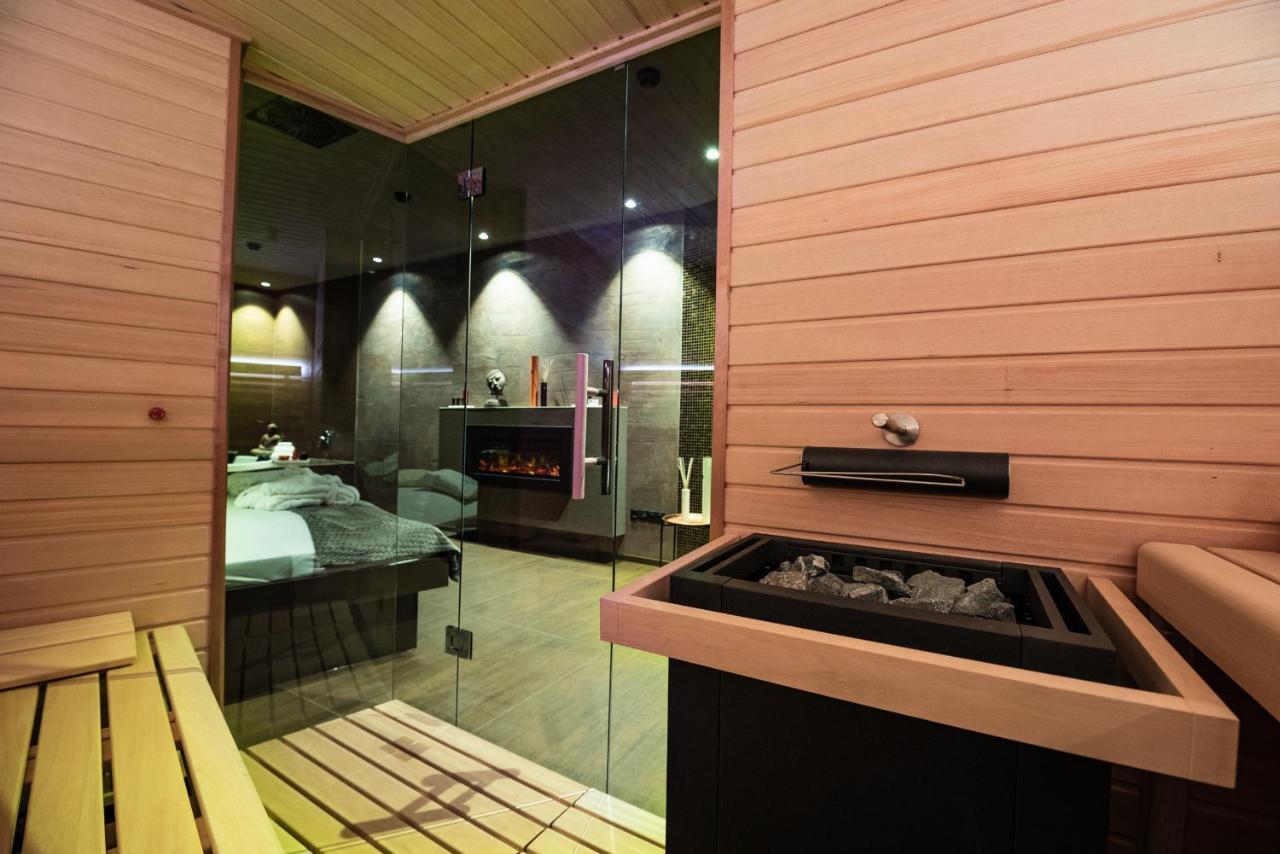 Nutrend World Hotel Оломоуц Екстериор снимка